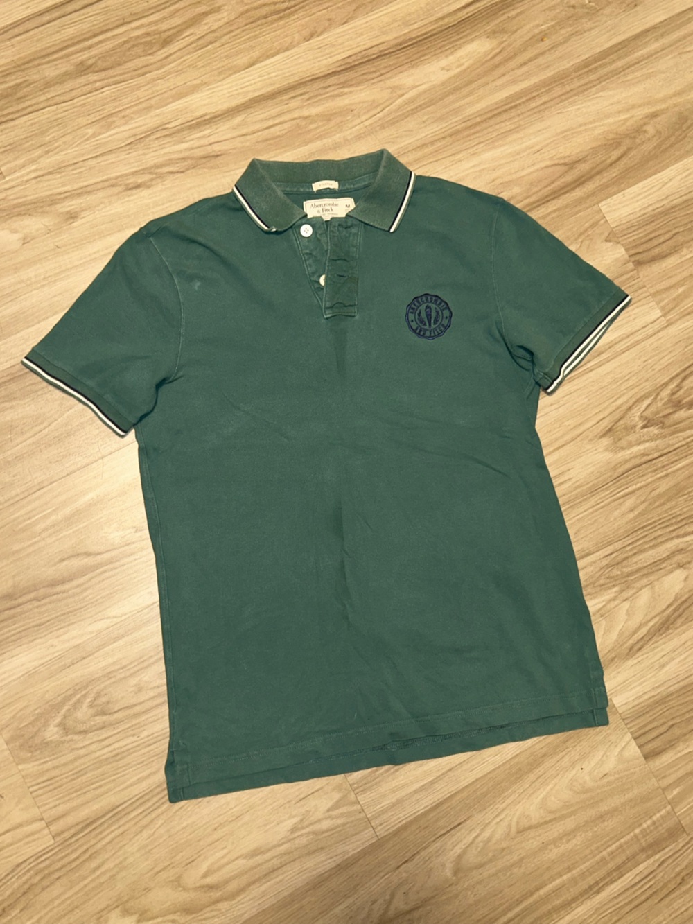 Vintage Y2K Abercrombie & Fitch Green Crest Polo Shirt Medium